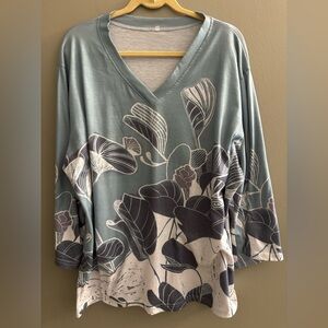 Amazon Plus Size Top 3X Green Floral Tropical V Neck Knit  3/4 Sleeve Women